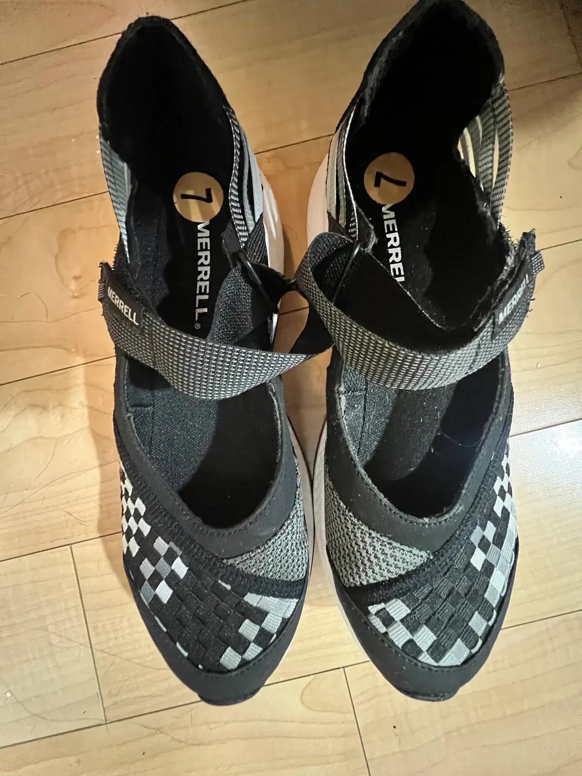 Merrel shoes