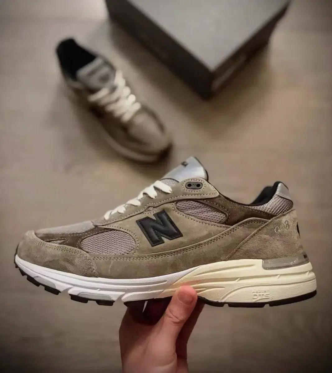 JJJJound x New Balance 993 하이탑 남여공용 브라운