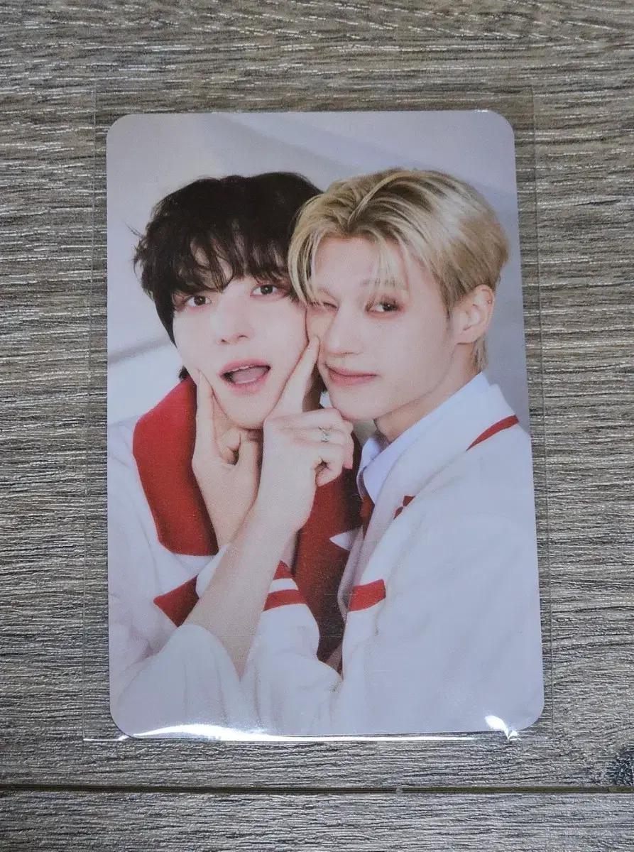 에이티즈 윤호 우영 애니티즈 팝업 트레카 유닛 투정 ateez