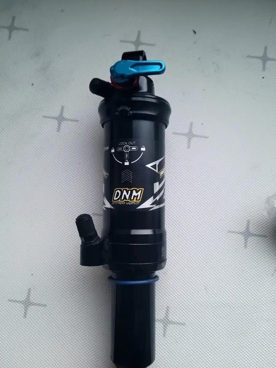 DNM AO 39 RC MTB 리어샥 판매