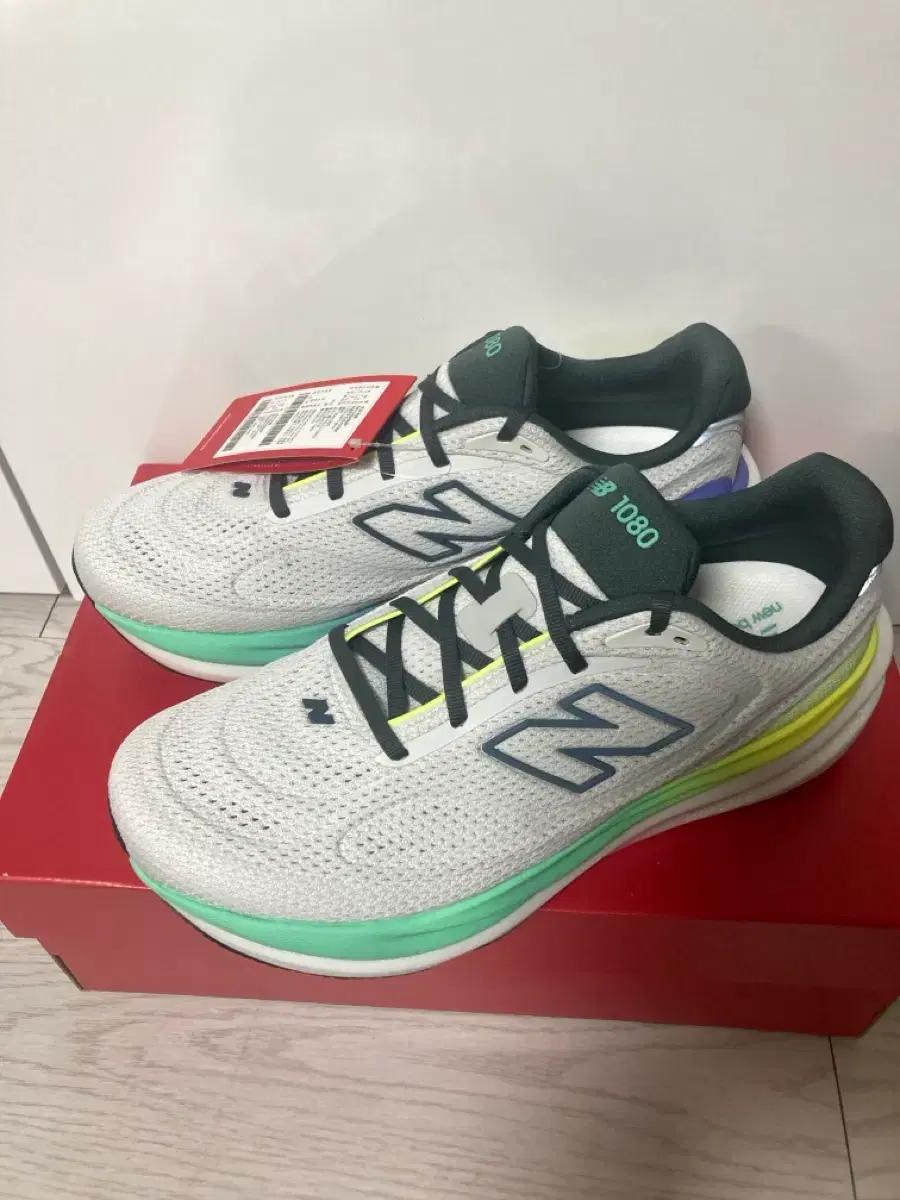 [280] 뉴발란스 1080 v15 2E 새상품