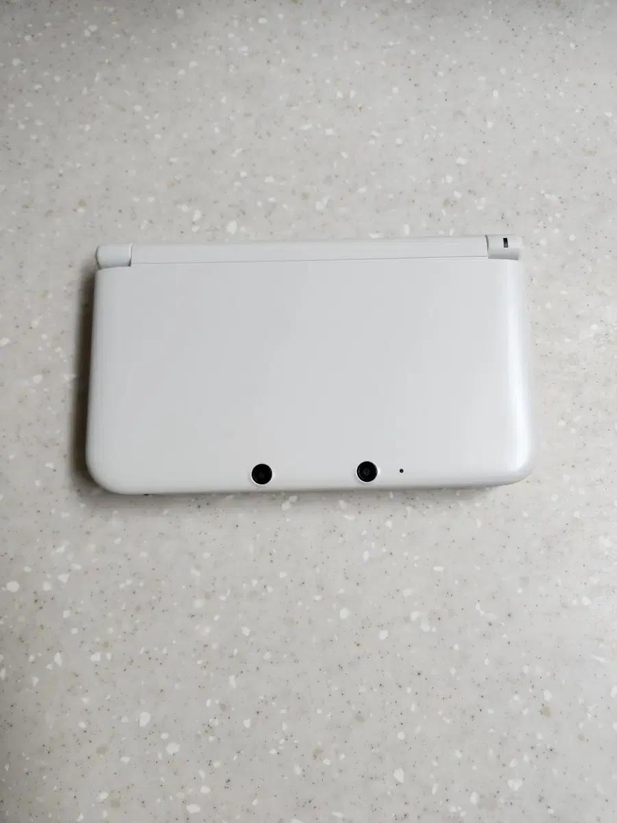 닌텐도 3dsxl 화이트 판매(포켓몬뱅크, 금, 친모아 등 내장)