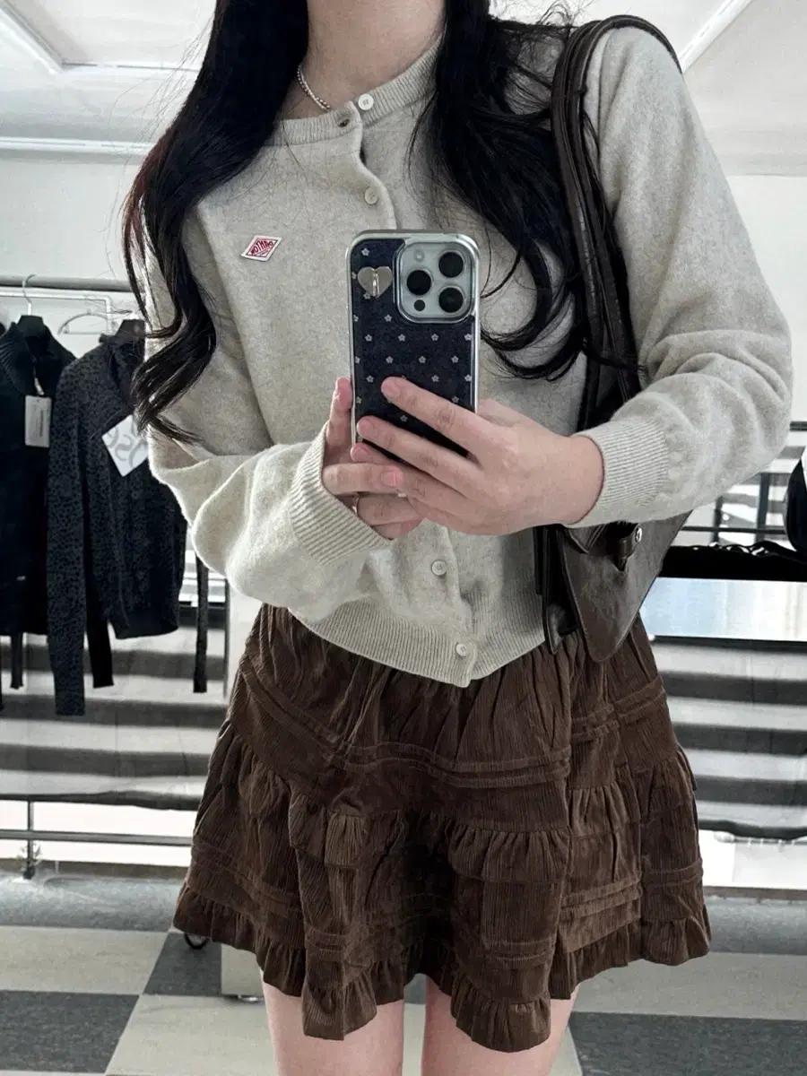 단톤 24FW 오트밀 램스울 크루넥 가디건
