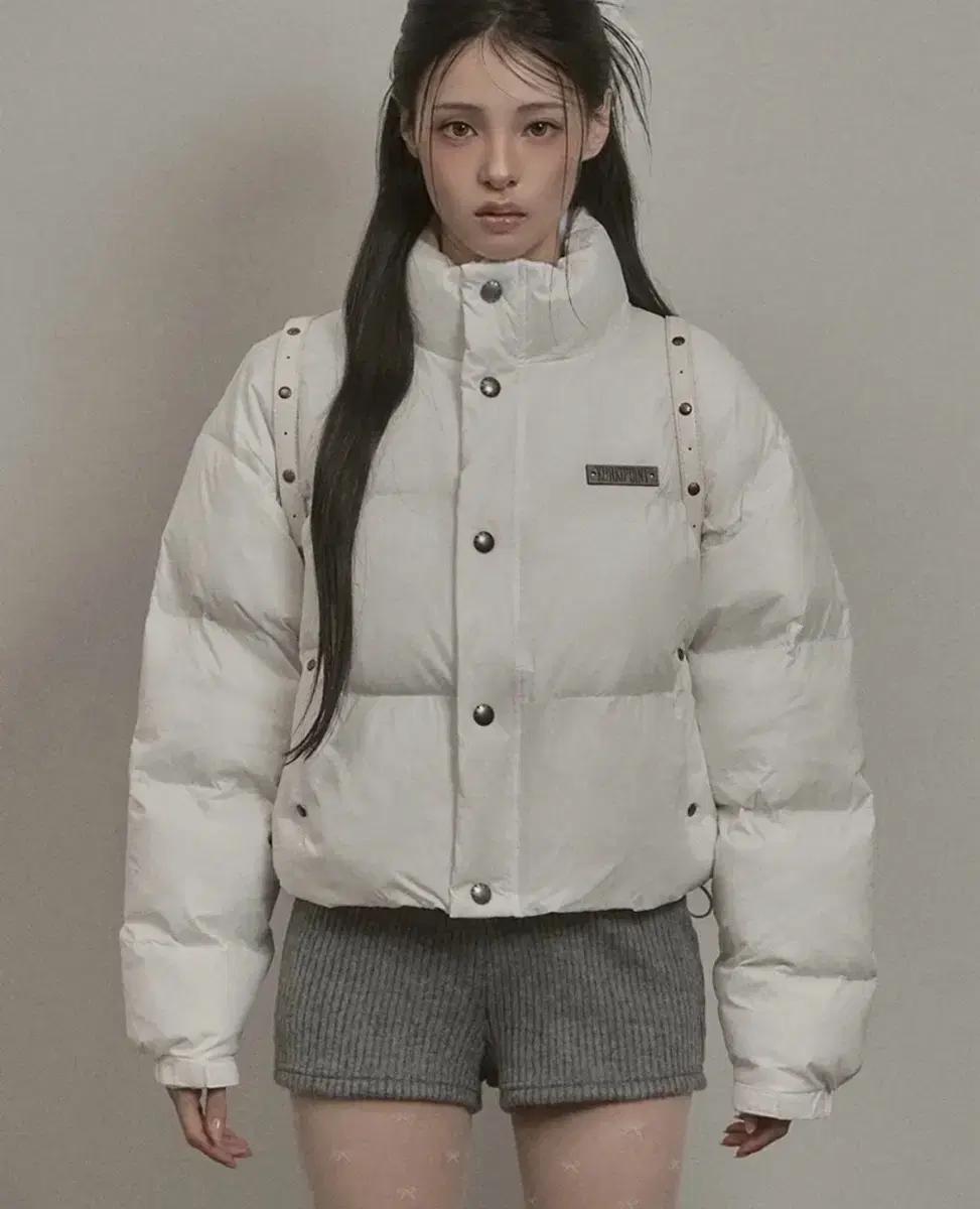 카키포인트 khakipoint Stud Padded Jacke 화이트