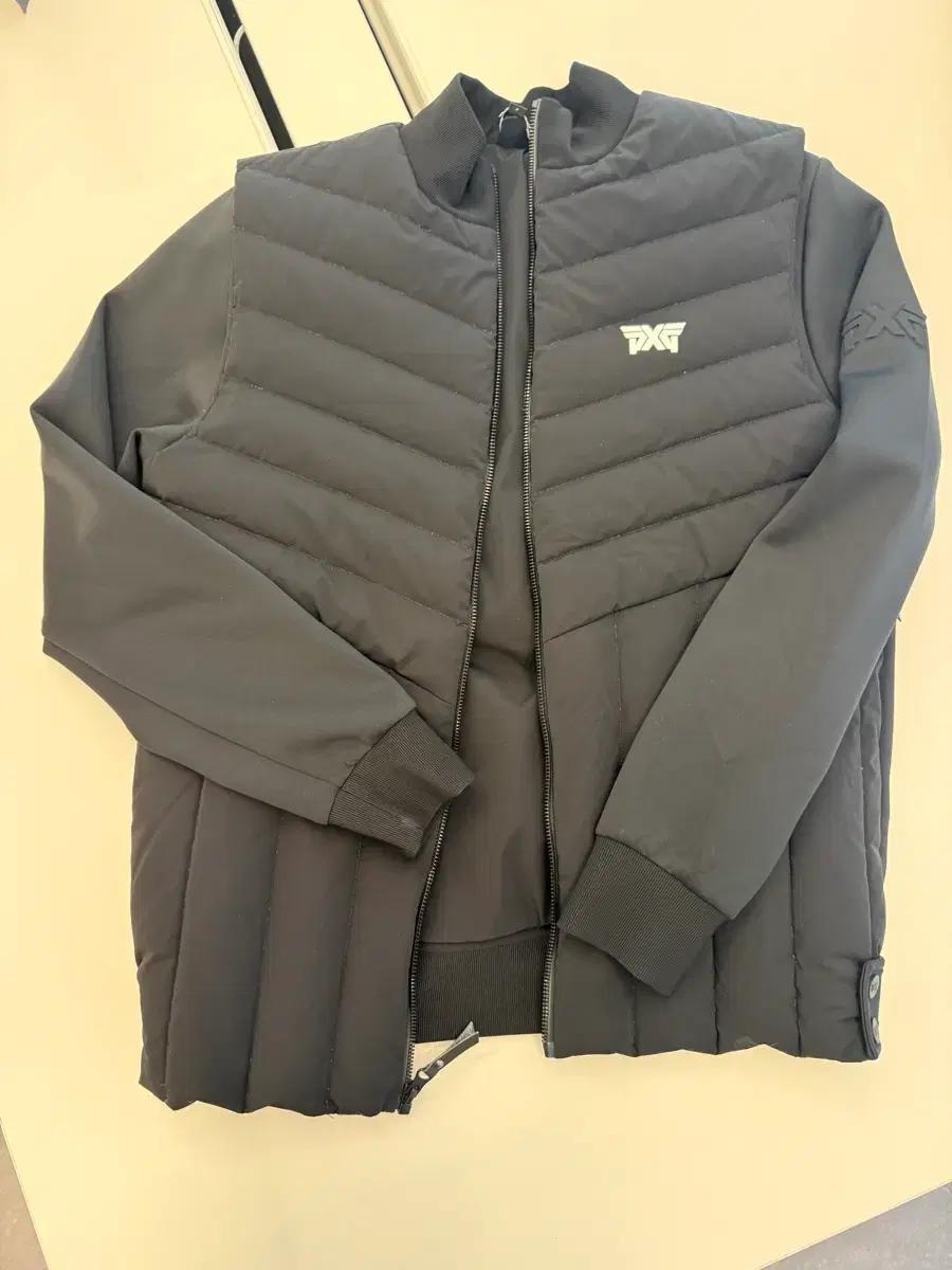 PXG 블랙 패딩 자켓