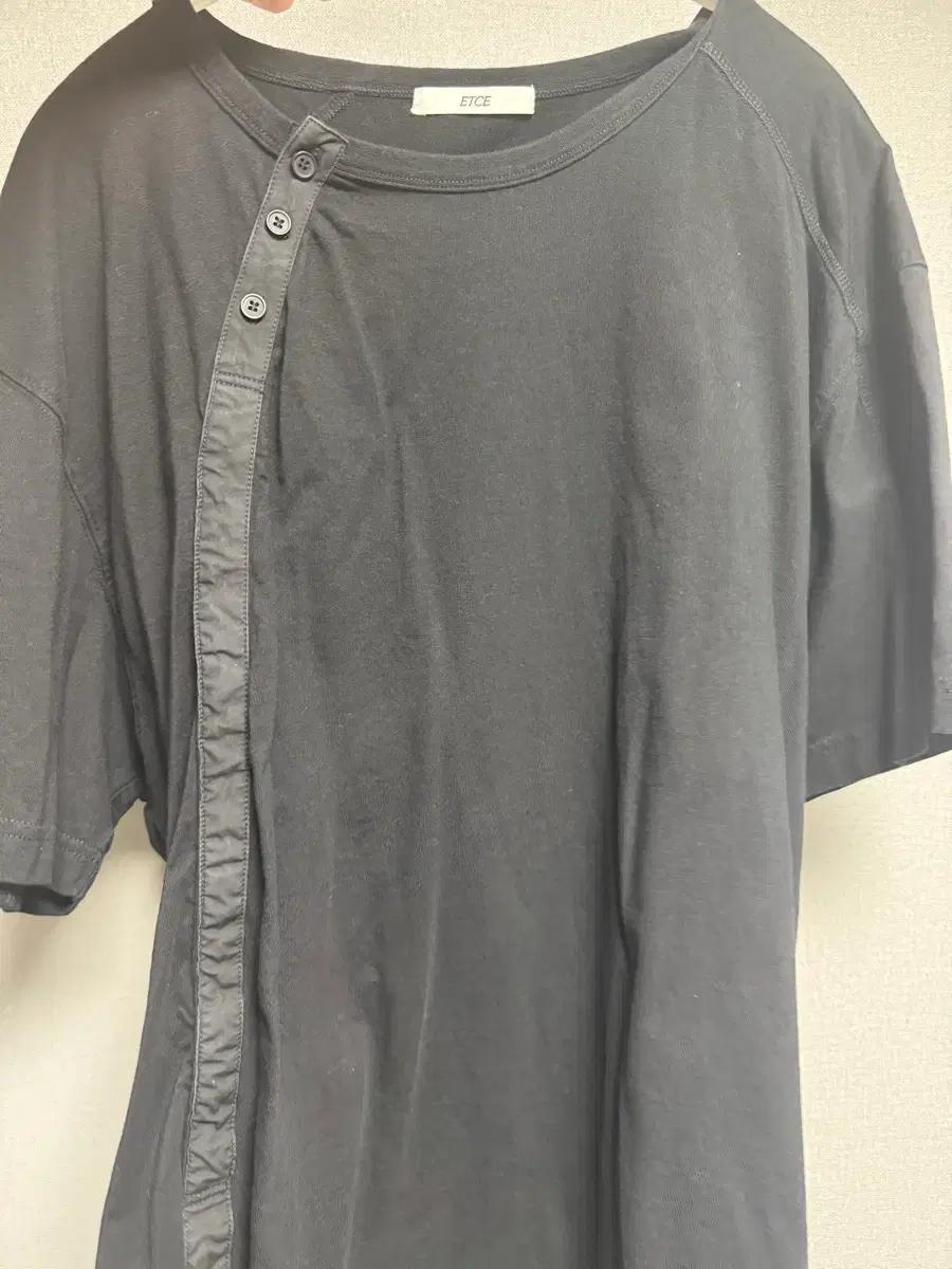 (xl) ETCE curved henley neck tee 이티씨이