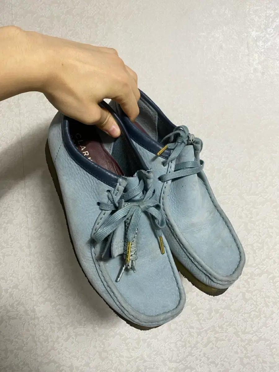 클락스 왈라비 블루 스웨이드 로퍼 265