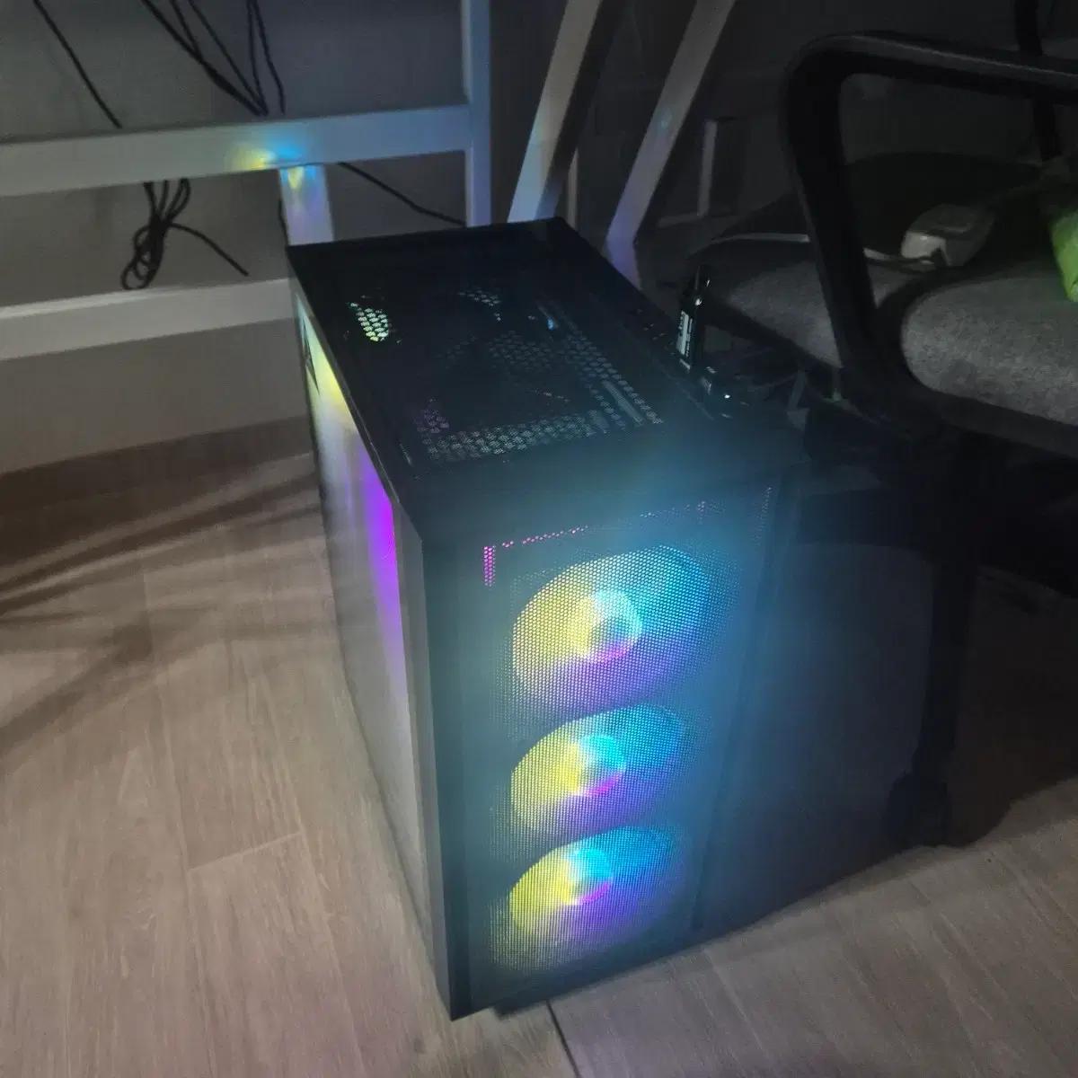 7800X3D RTX5070 RAM32gb 게이밍 본체 블랙