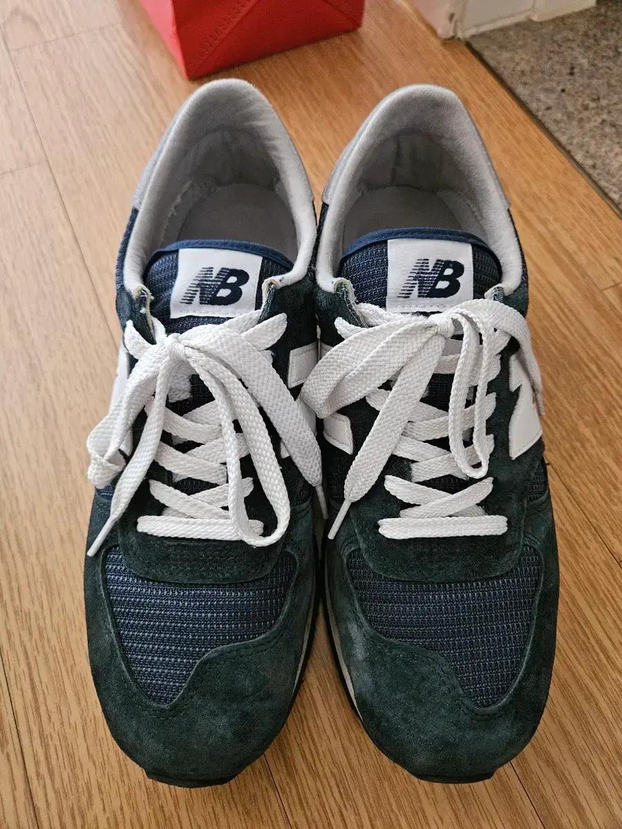 뉴발란스 990v1 275사이즈