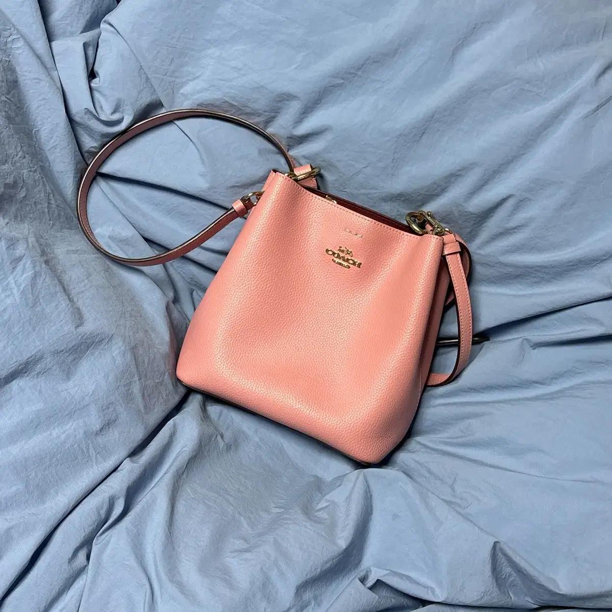 COACH 가방 (핑크색)