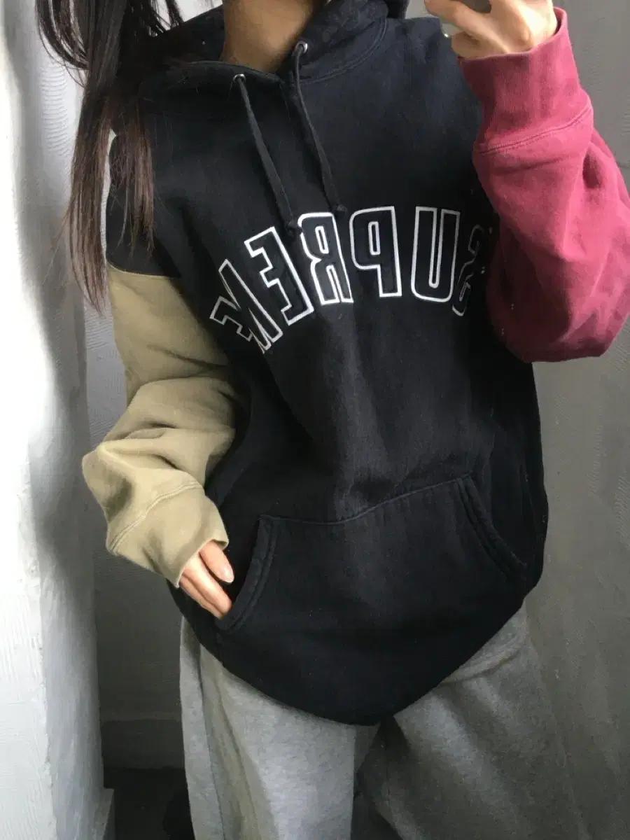 Supreme 슈프림 컬러블록 아치로고 후드티