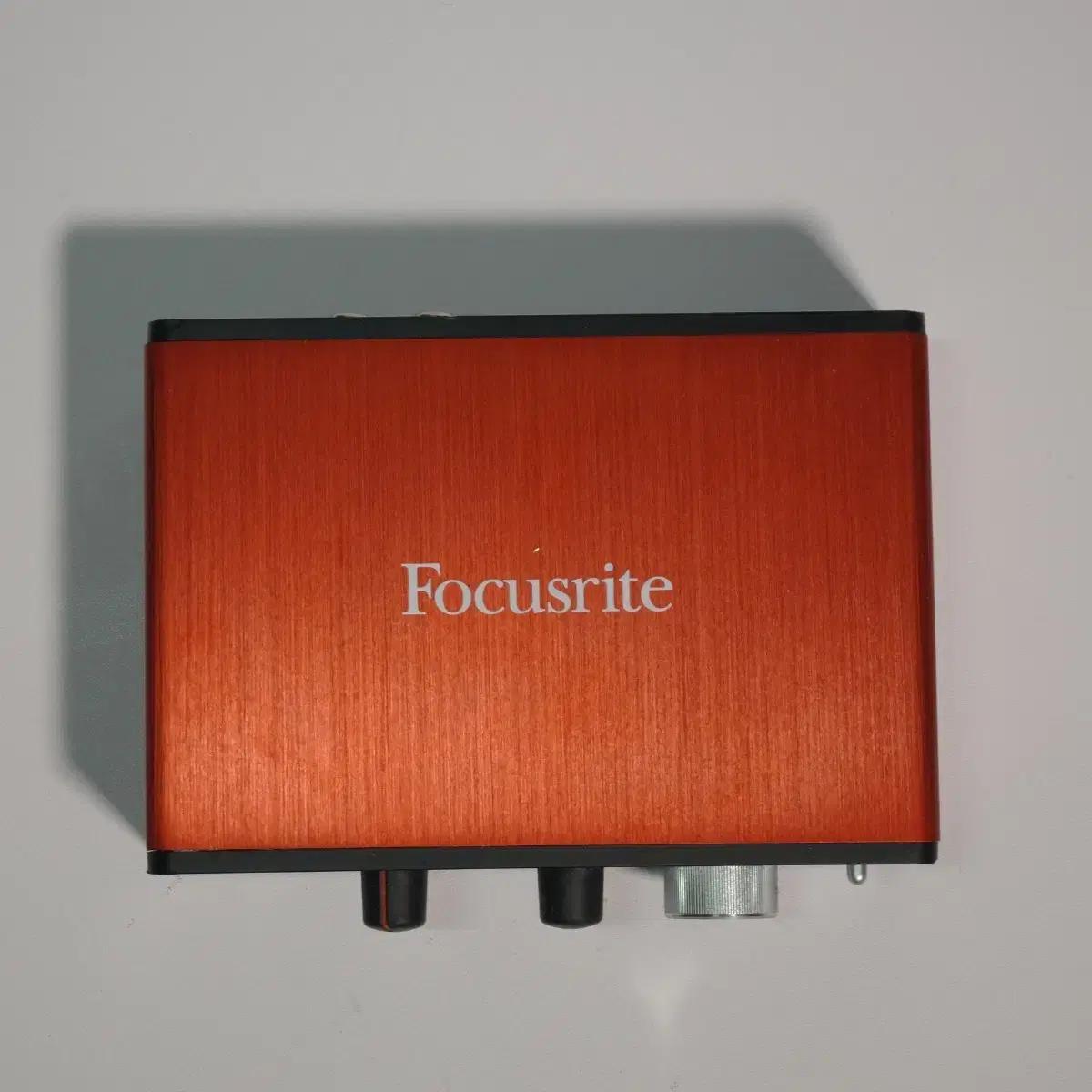Focusrite 포커스라이트 스칼렛 솔로 2세대
