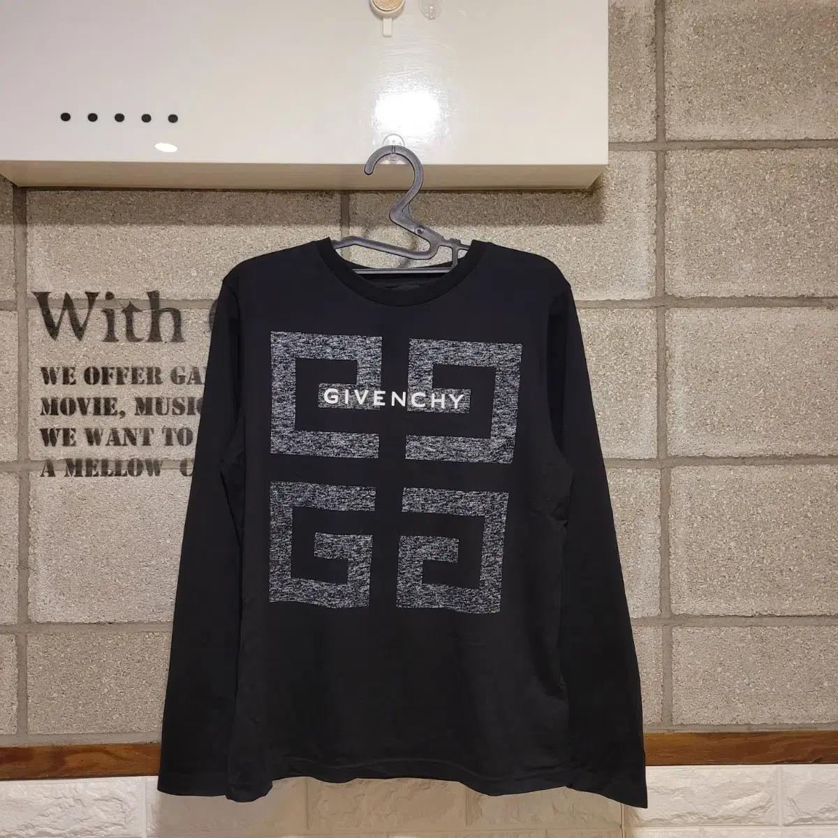 지방시 키즈 4G 프린팅 긴팔 12Y