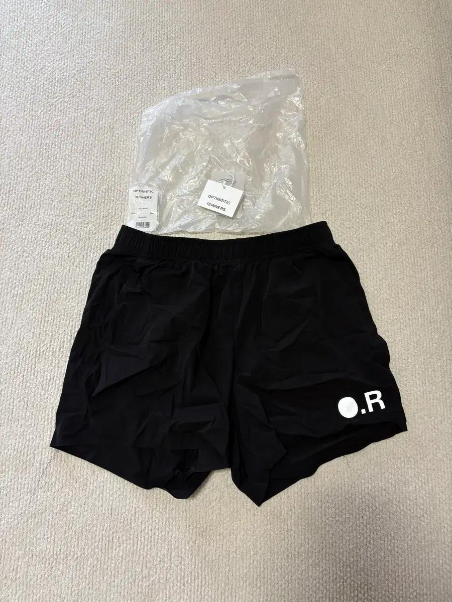 Optimistic Runners 반바지