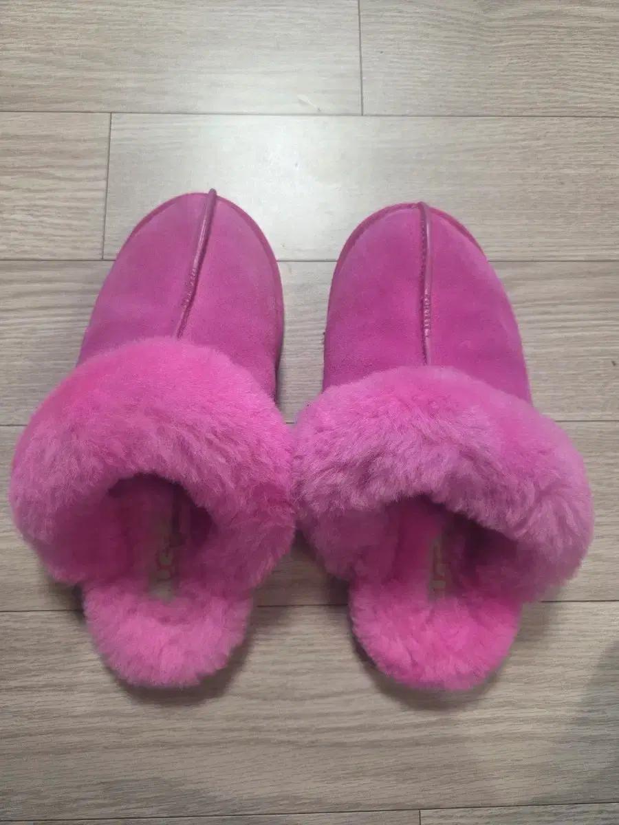 UGG 어그 핑크 슬리퍼