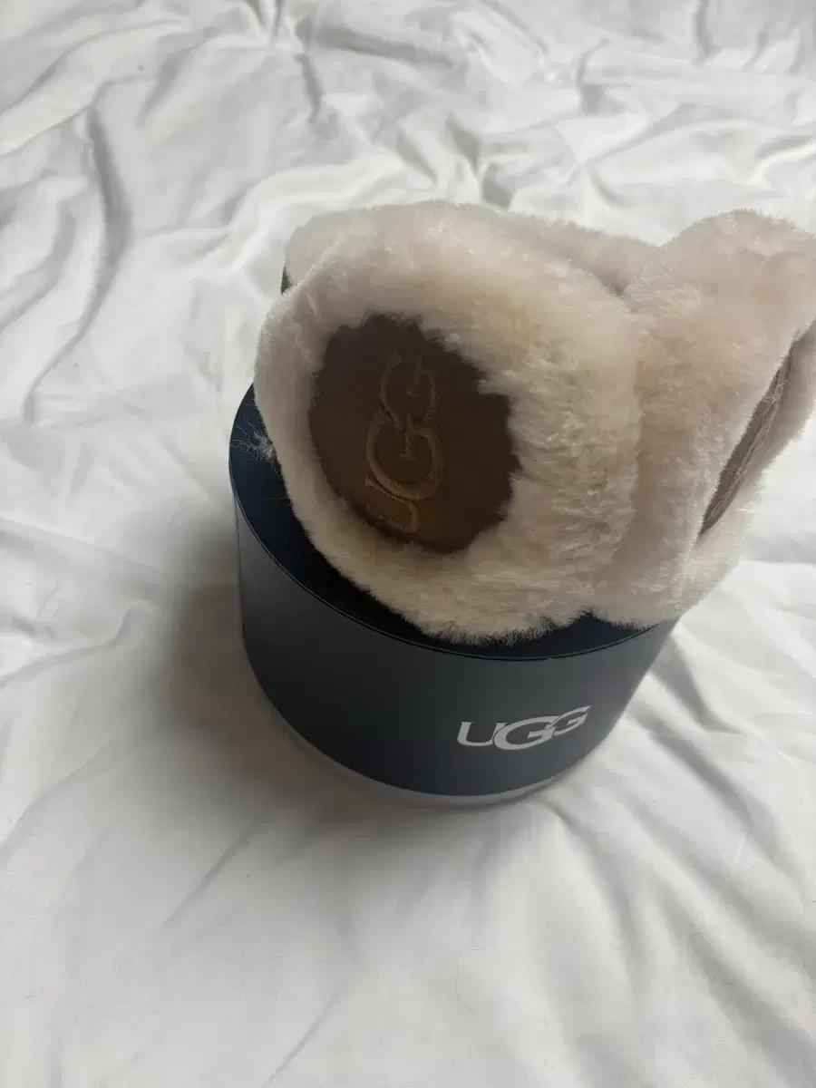 UGG 어그귀마개 체스트넛 정품