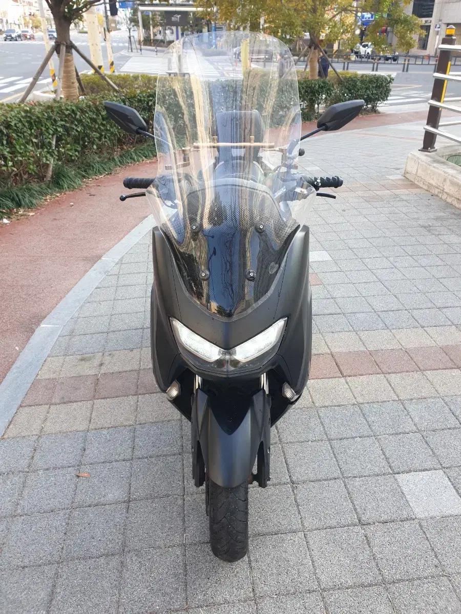 24년식 NMAX 오토바이스쿠터