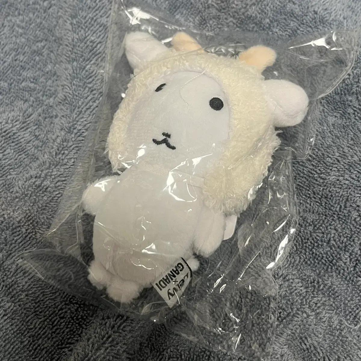 미개봉 레이비 가니디 키링 콜라보 인형