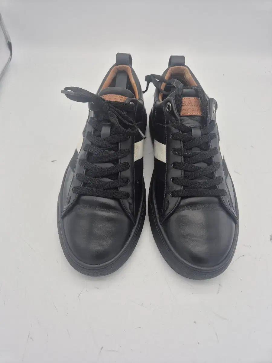 BALLY 발리 블랙 레더 스니커즈