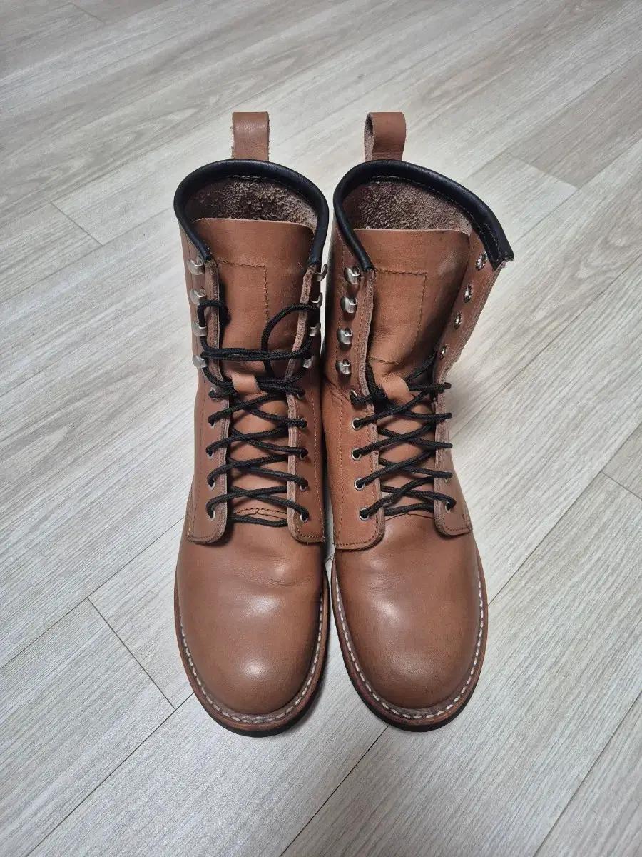 (250)Red Wing Silversmith 3359