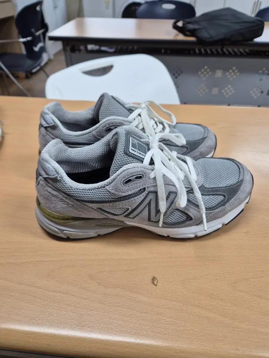990v4 245