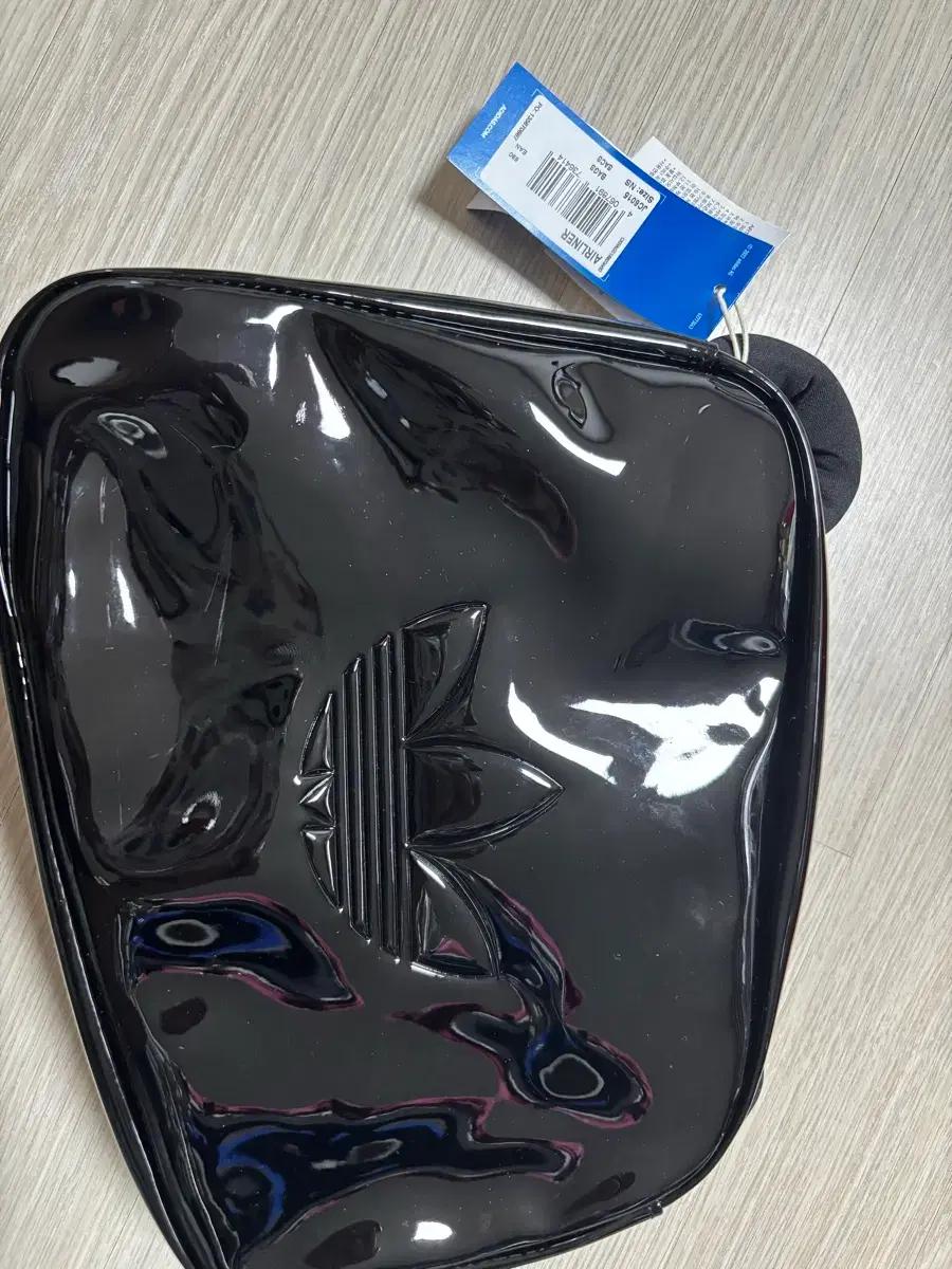 아디다스 에어라이너 블랙 숄더백