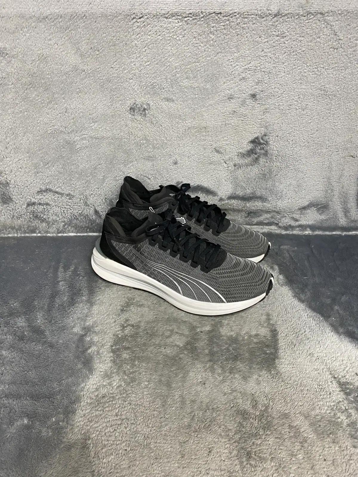 푸마 운동화 270