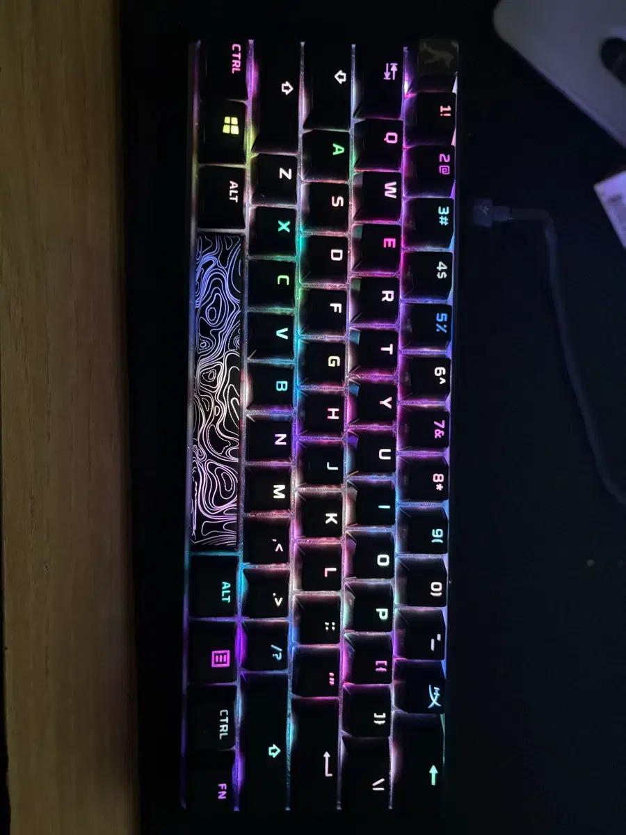 HyperX RGB 게이밍 키보드