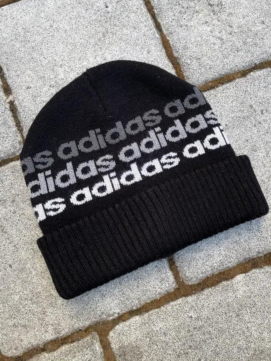 Jpn Adidas 아디다스 스펠아웃 로고 커프 비니