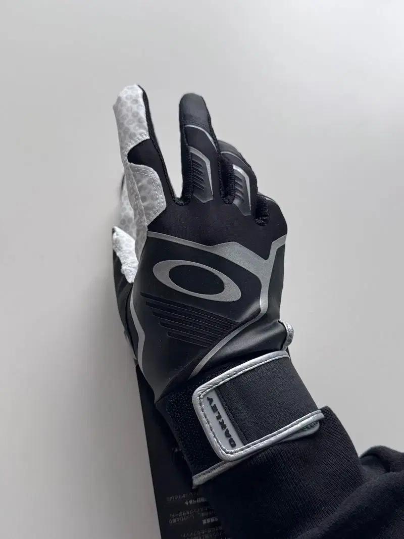 OAKLEY 오클리 타격 글러브 FOS901851
