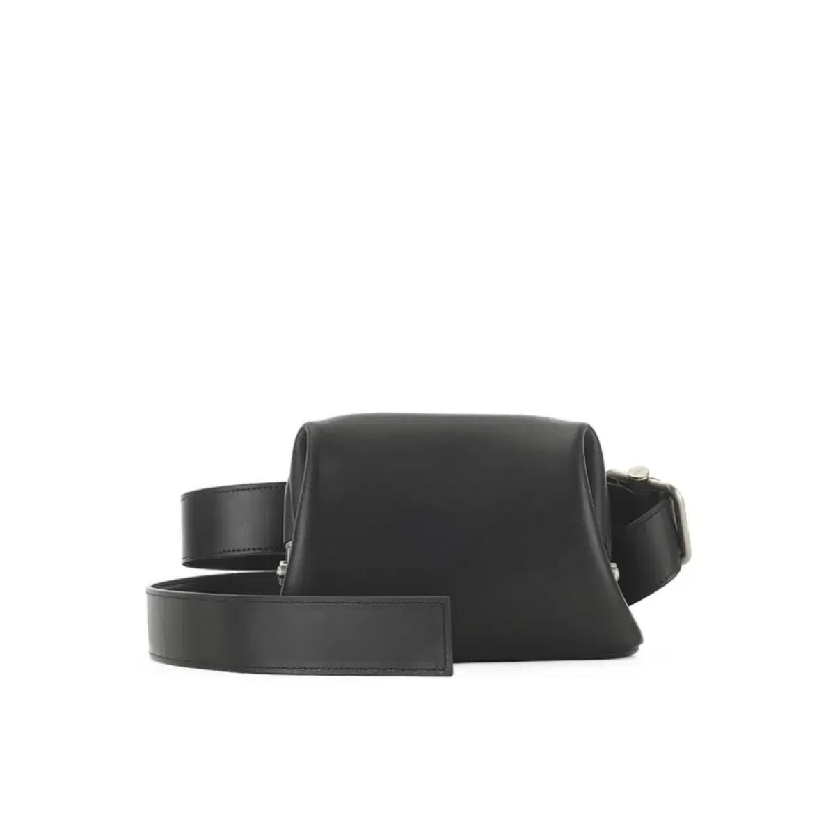 오소이 OSOI PECAN BROT BAG BLACK