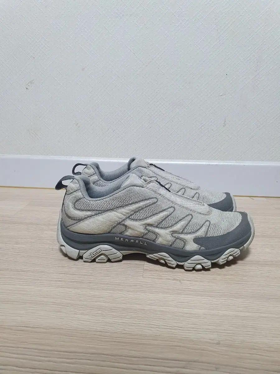머렐 모압3 비브람 트레킹화 270