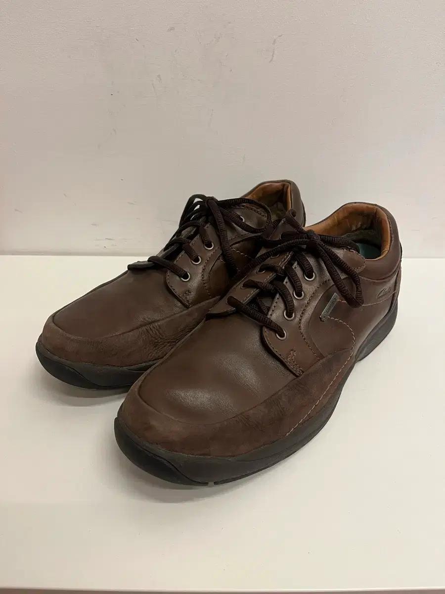 Clarks Strean Jet GTX Leather Shoes