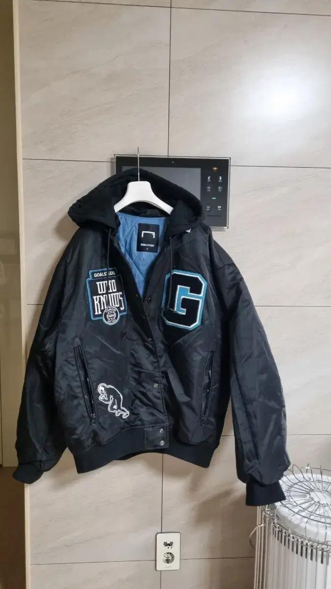 GOAL STUDIO 후드 패치 항공점퍼 블랙