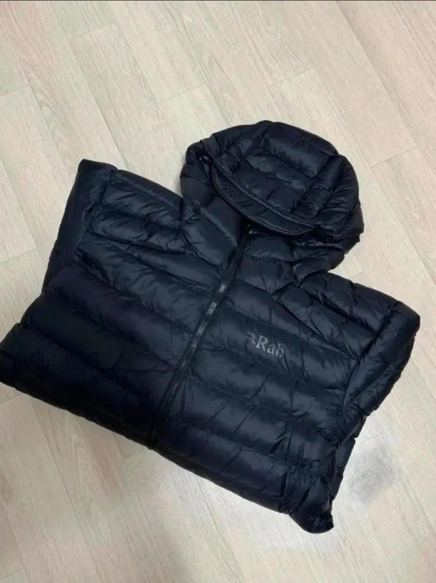 Rab 시러스 알파인 경량 패딩 블랙