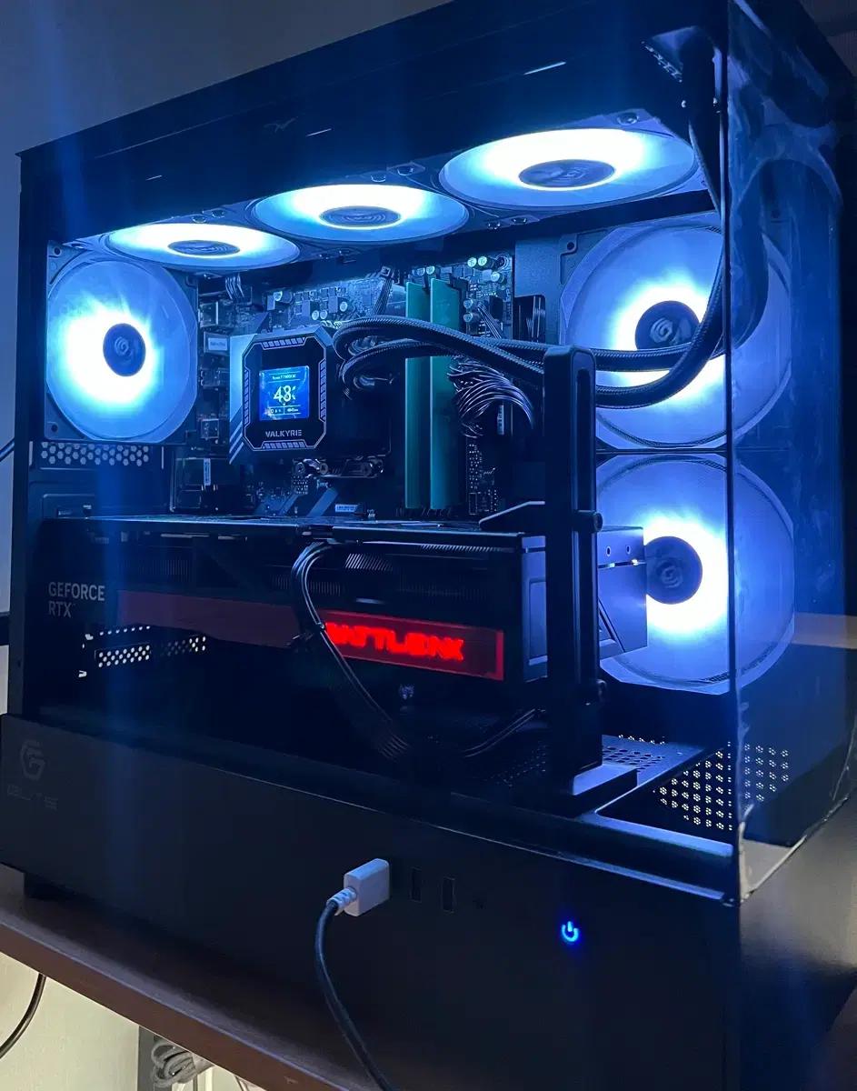 [게이밍 PC] 7800X3D / RTX5070Ti 신품급