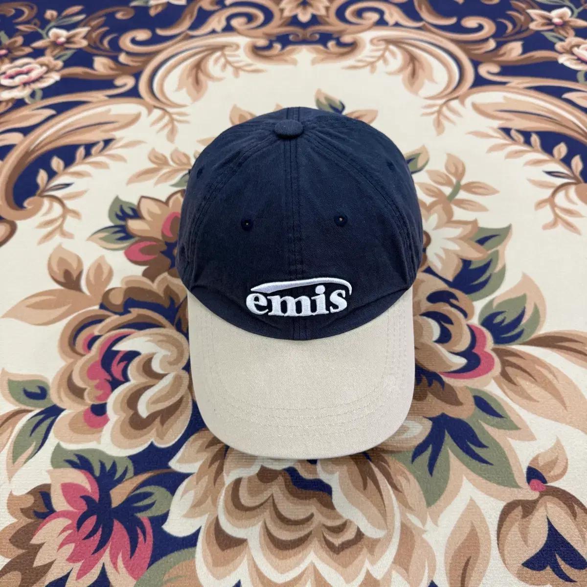 이미스 EMIS 투톤 로고 볼캡