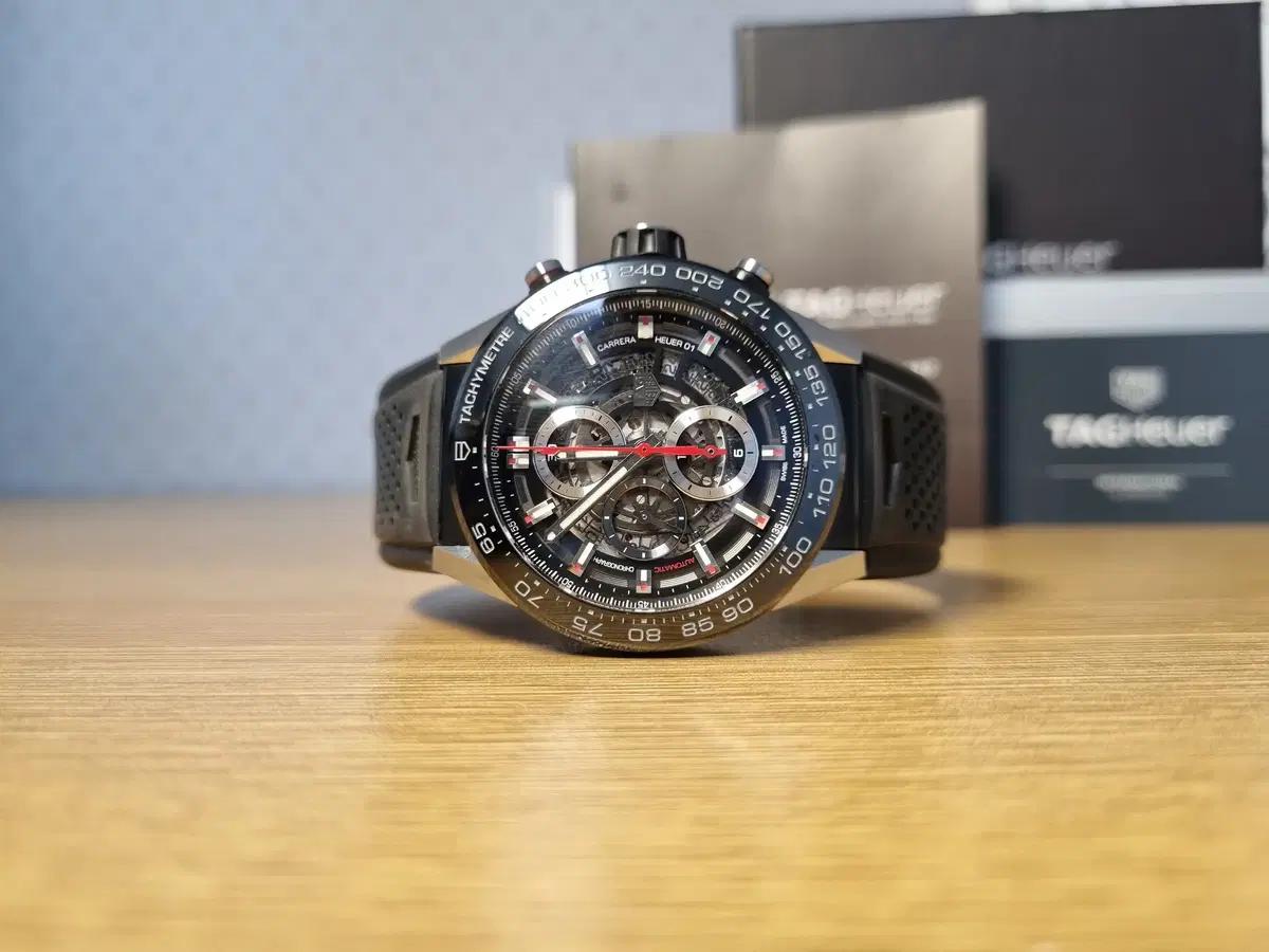 태그호이어 호이어01 스켈로톤 43MM 러버밴드 18년