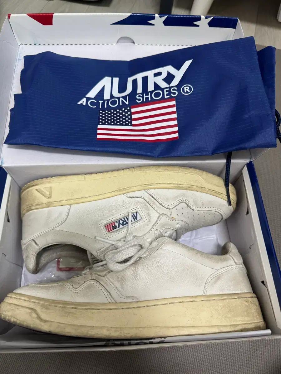 Autry 오트리 고트 스니커즈 38