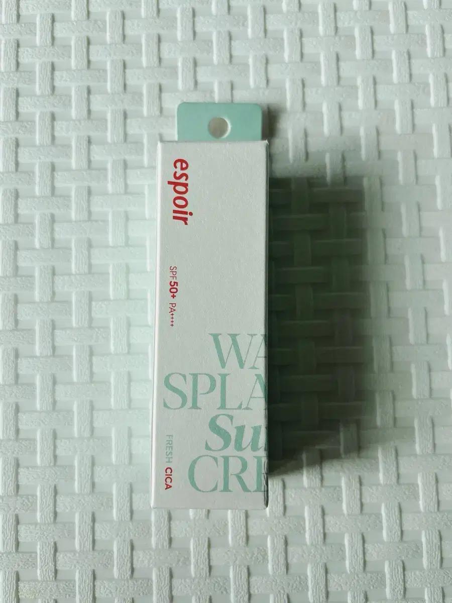 미개봉새상품)에스쁘아 워터 스플래쉬 선크림 프레쉬 시카 30ml