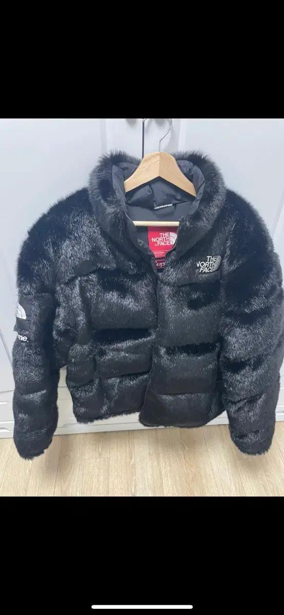 슈프림 노스페이스 퍼눕시 블랙 M