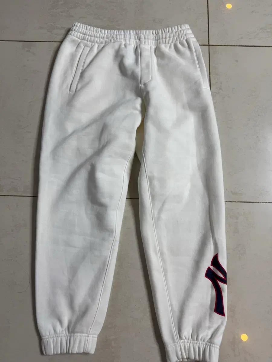 MLB 베이직 스몰로고 조거팬츠 NY (Ivory)