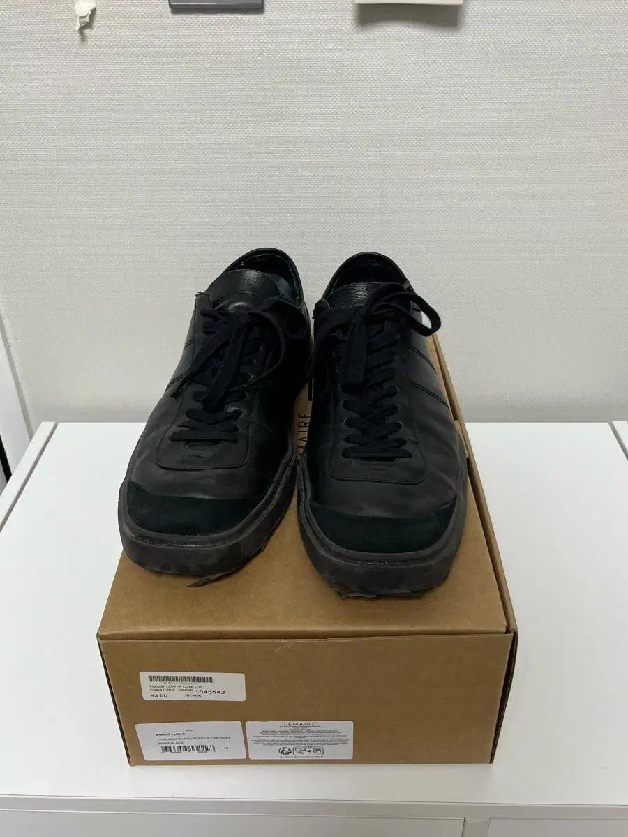 르메르 리놀륨 레이스업 스니커즈 43