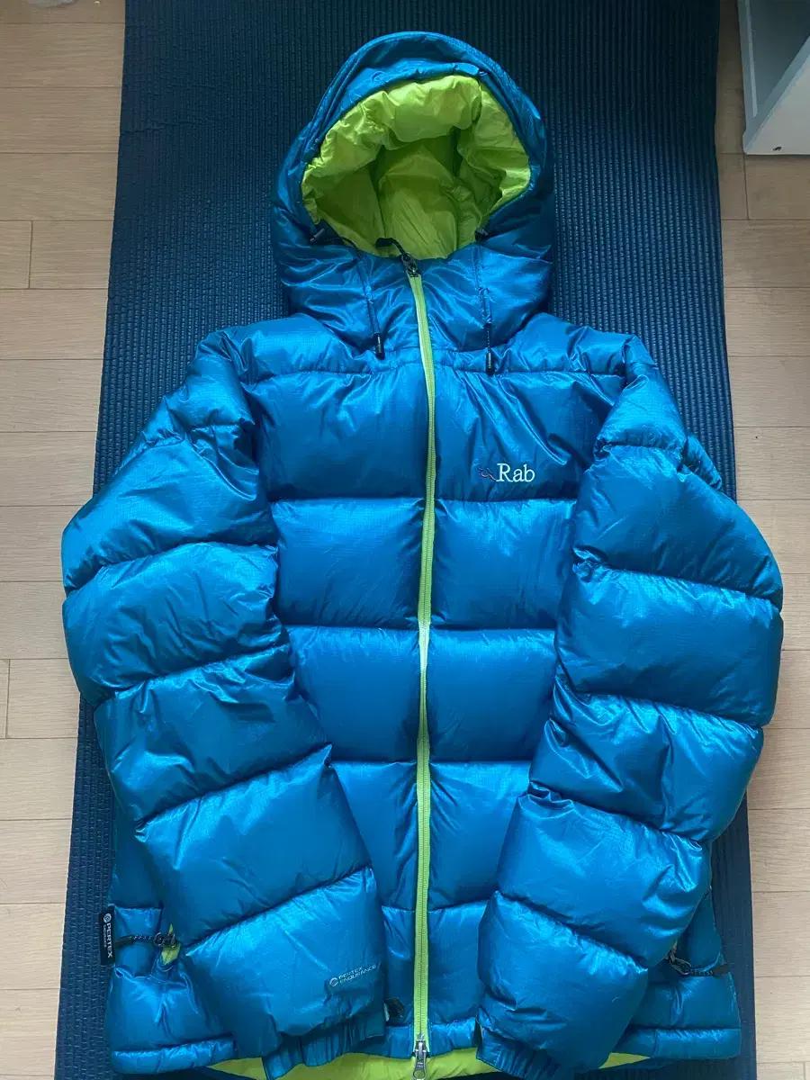 랩 RAB 뉴트리노 앤듀런스 패딩 판매합니다 교환