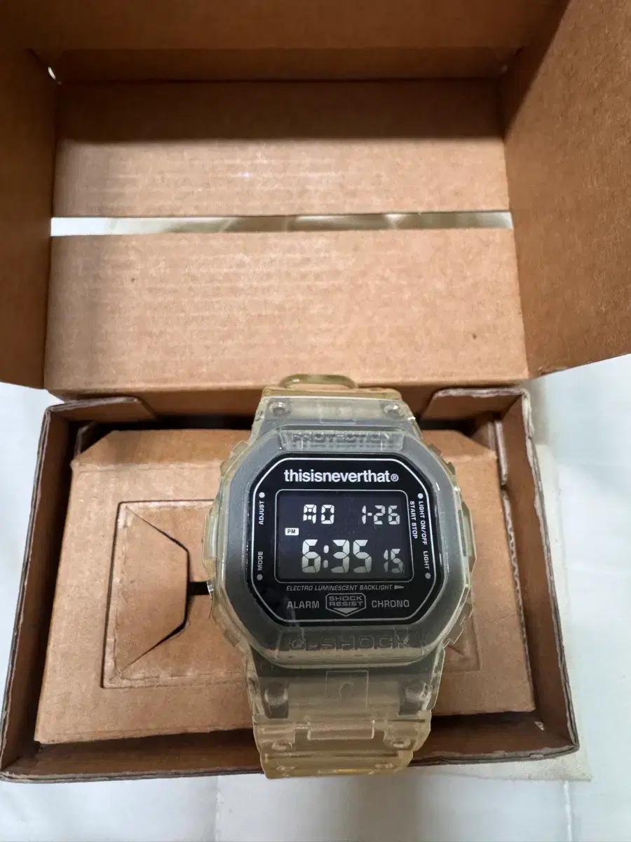 카시오 지샥 x 디스이즈네버댓 DW-5600 스켈레톤