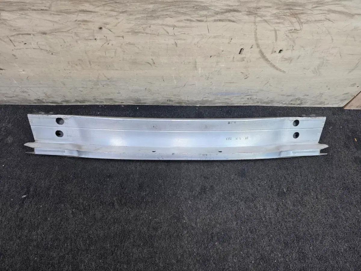재규어 XJ L X351 후기형 리어 범퍼레일2017년 3.0디젤모델