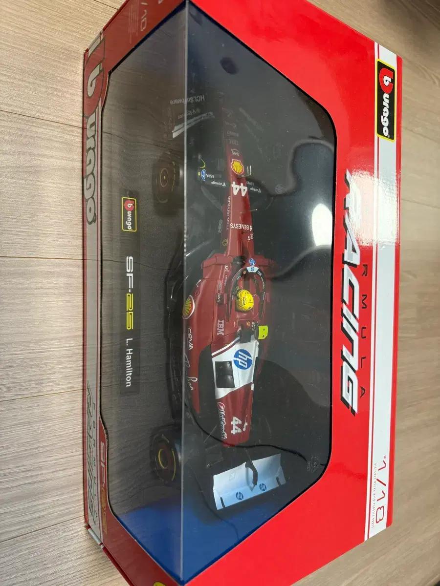 부라고 F1 페라리 SF-25 루이스 해밀턴 1/18 다이캐스트