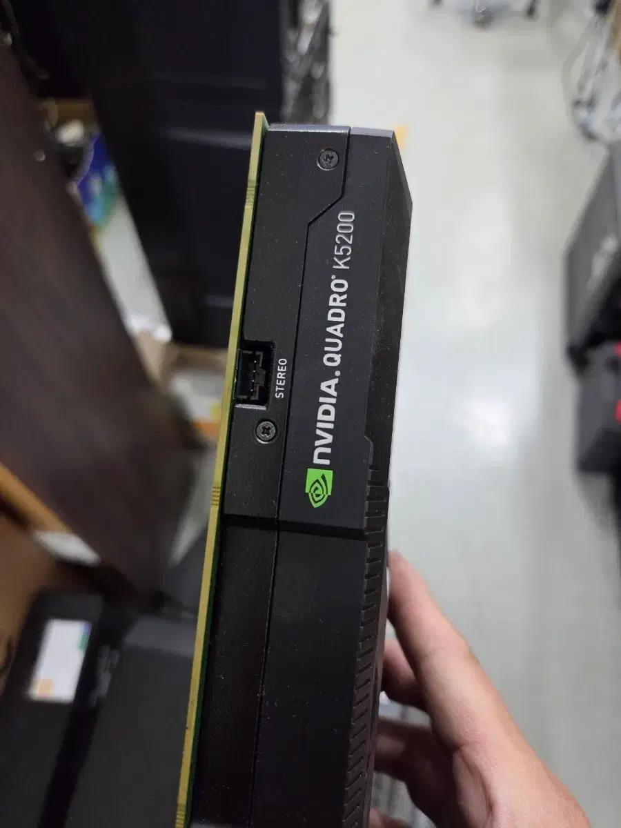 NVIDIA Quadro K5200 그래픽카드