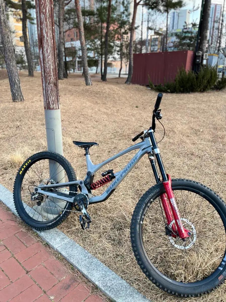 누크프루프 디센트