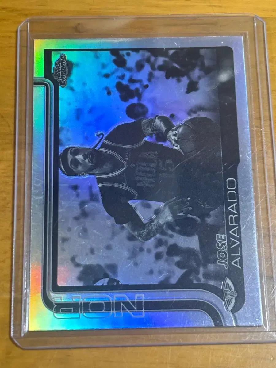Topps Chrome 호세 알바라도 농구 카드 네거티브 리플
